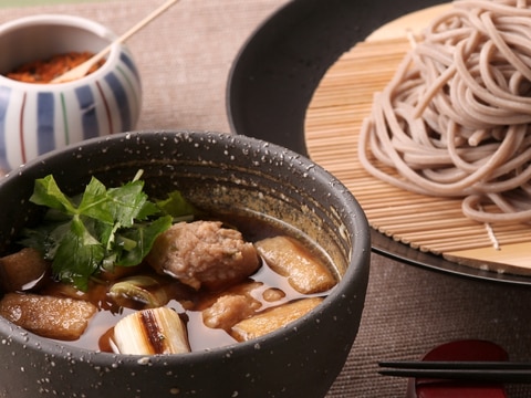 ふんわり鶏つくねのつけ蕎麦